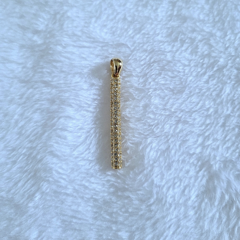 Vertical↕️ Bar Pendant with Pave Crystals💎 - Picture 14 of 15